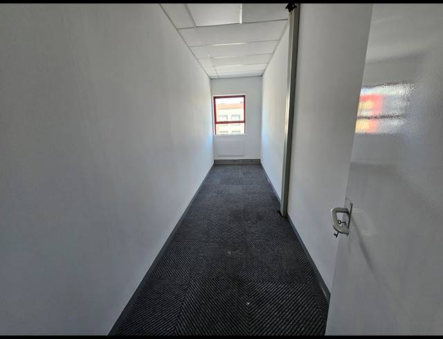 340M² OFFICE TO LET IN TYGER VALLEY